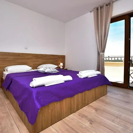 Villa Secluded In With Private Swimming Pool *