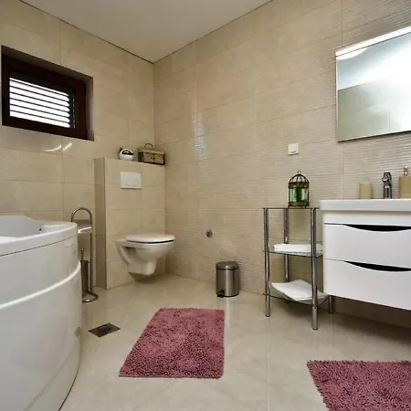 Secluded In With Private Swimming Pool