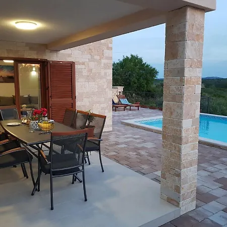 Villa Secluded In With Private Swimming Pool